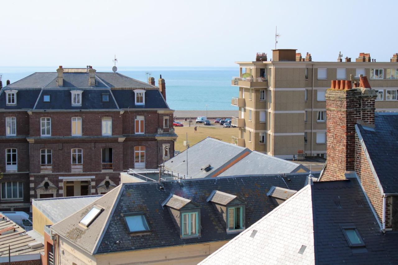 La Tour Aux Crabes Pres De La Plage Dieppe Exterior foto